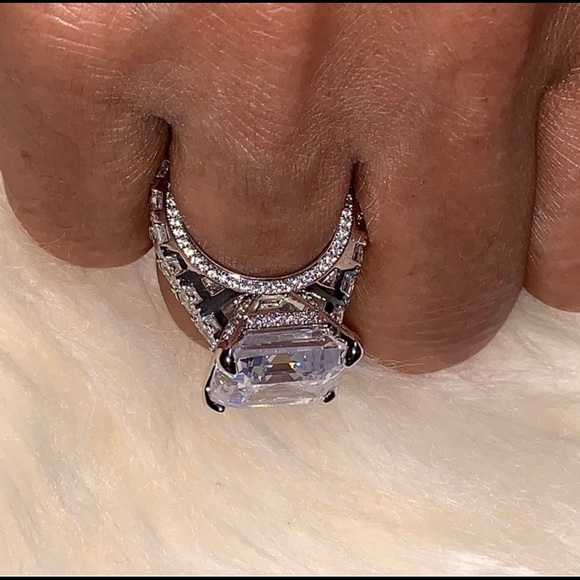 💎5.CT Sterling Silver Ring 💍 One Available. - Picture 8 of 9